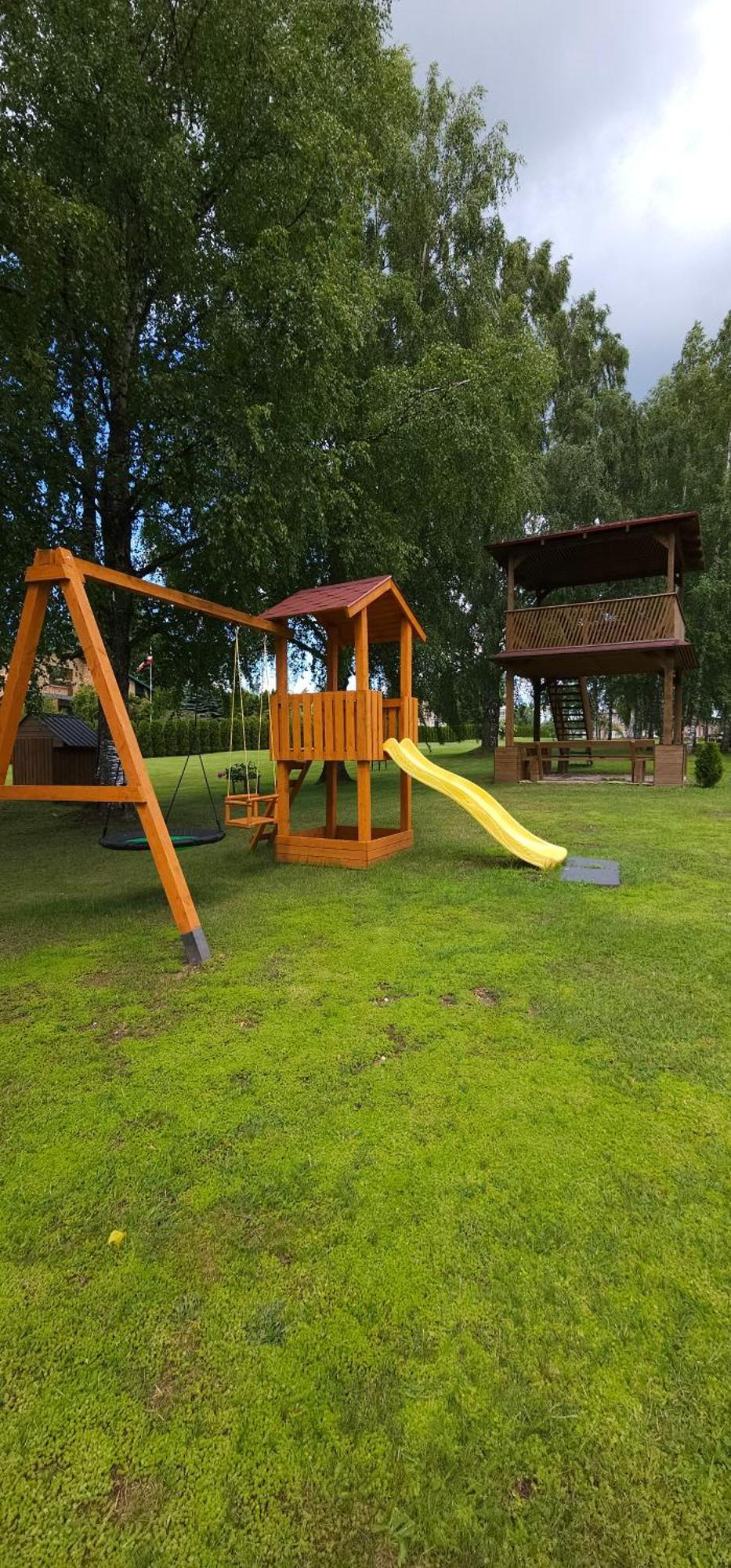 Brivdienu Maja-Lauvas Licis Rūjiena エクステリア 写真